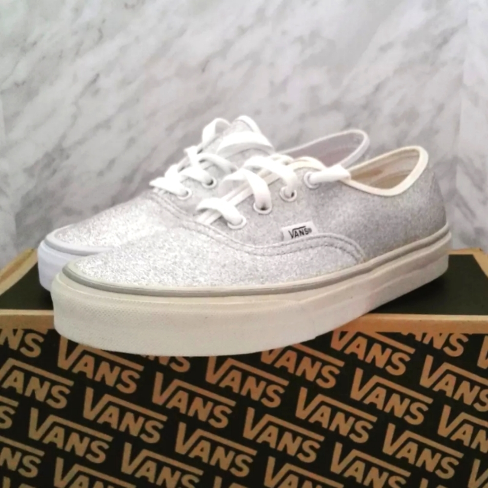 Brand new Vans Off The Wall Womens Sz 7.5 Shoes Silver Glitter Bling Skate shoes